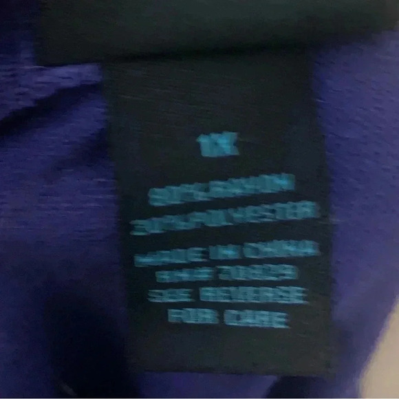 🎀3/$15 SALE 🎀 Rue 21 Blue and White Nautical Sweater Anchor - Picture 2 of 3